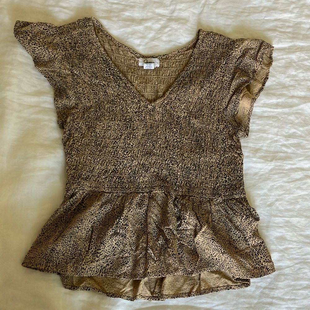 Women's peplum Ruffle Sleeve Top